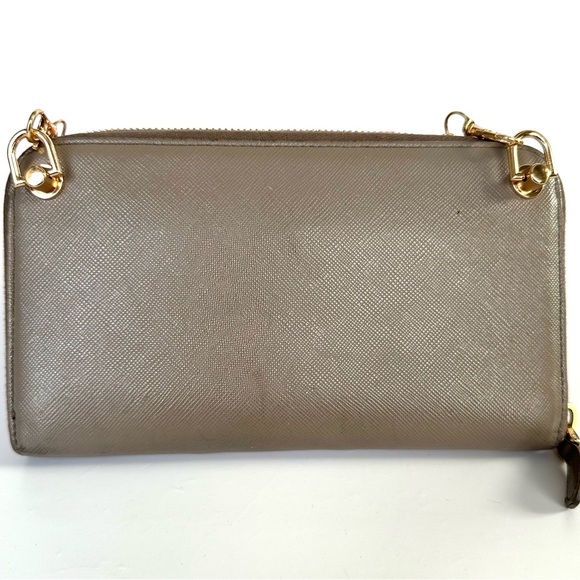 💯 PRADA Logo Gray Saffiano Leather Zippered Wallet on Chain w/ auth cert - Picture 3 of 12